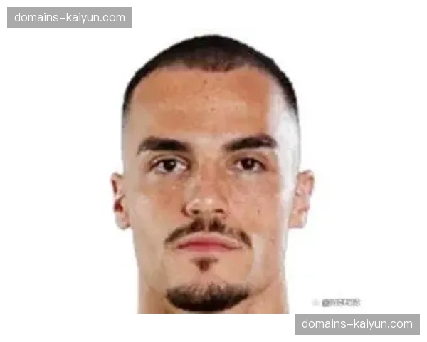 阿尔瓦罗位置预判能力出色 泰山密集防守体系适配