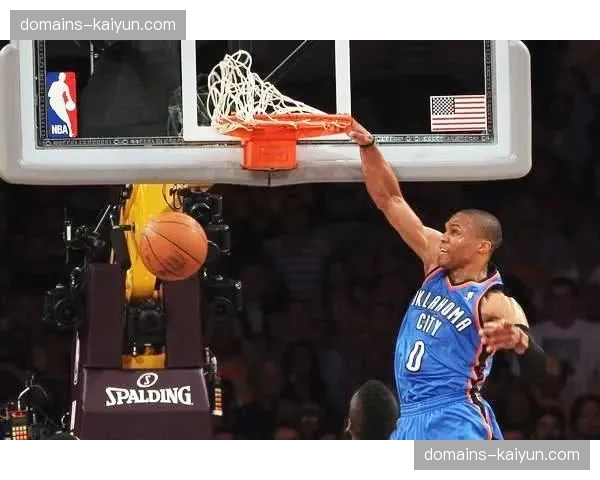 上海防守侵略性与效率平衡 犯规最少却完成最多封盖